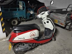 Sundiro Honda NS125LA - ფოტო 1