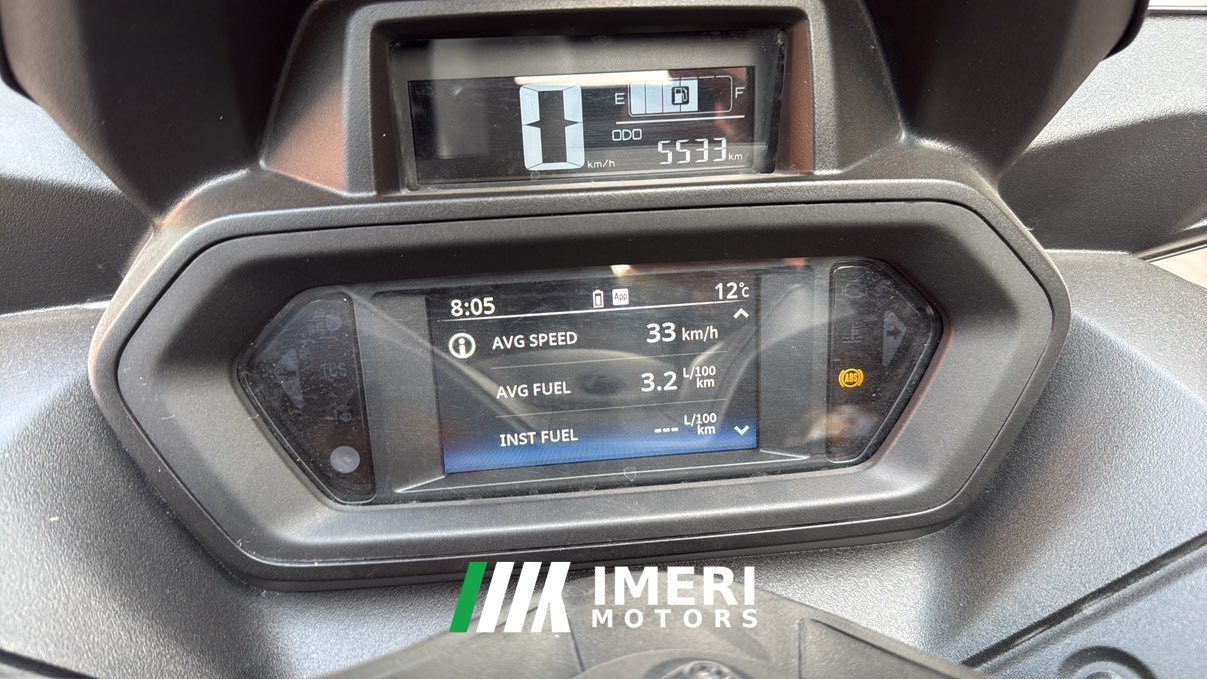 2024 Yamaha XMAX 300 cc