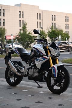 BMW G 310 R - фото 1