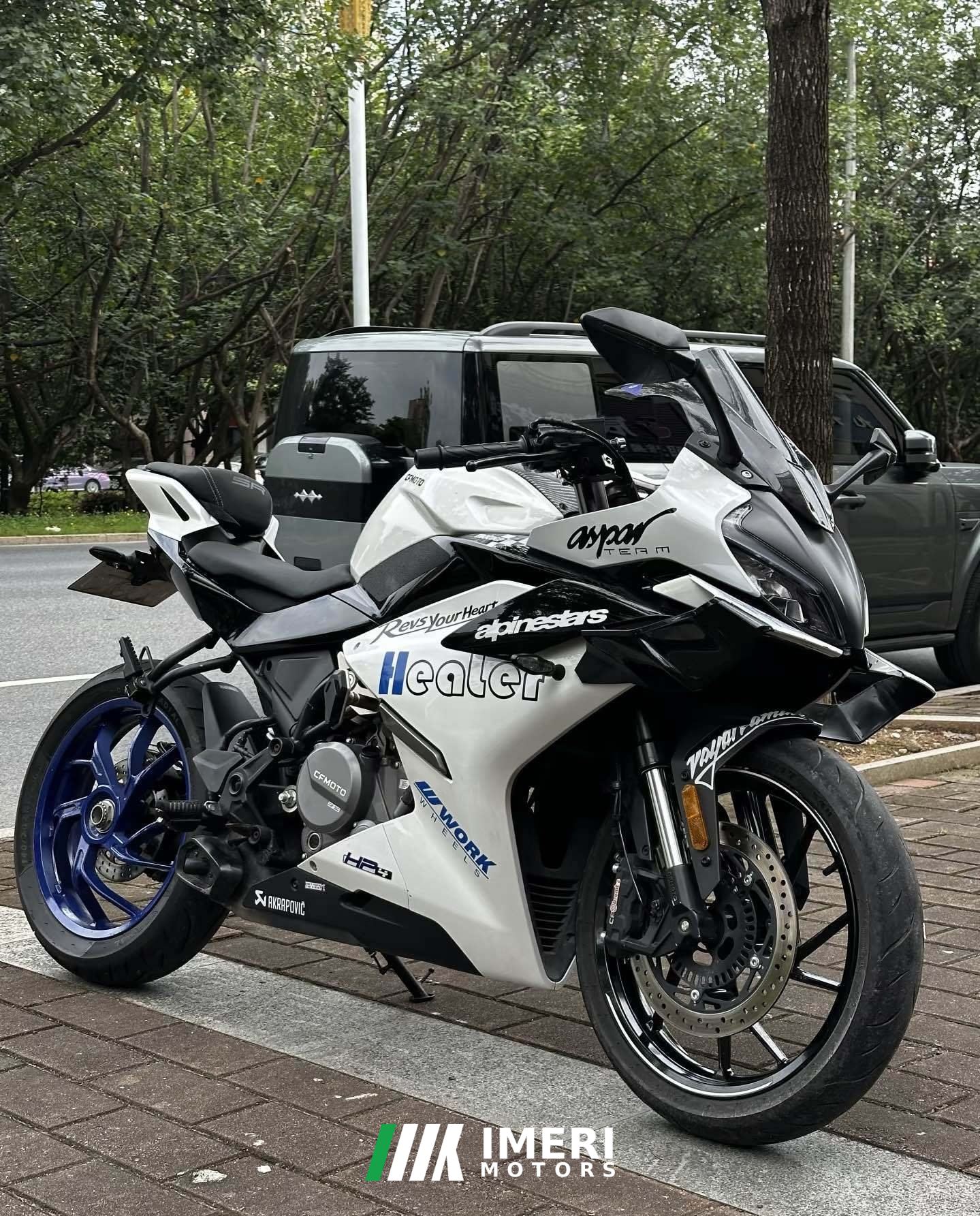 2023 CFMOTO 250SR