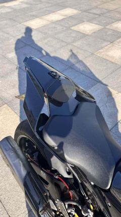 Yamaha YZF-R1 1000 cc - ფოტო 3