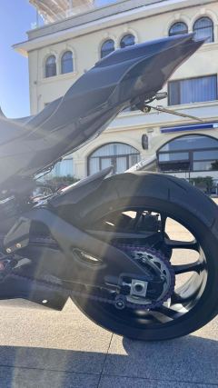 Yamaha YZF-R1 1000 cc - ფოტო 7