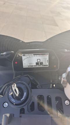 Yamaha YZF-R1 1000 cc - ფოტო 8