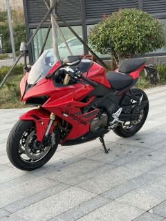 QJMOTOR Sai 550 - ფოტო 5