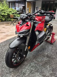 Ducati Street Fighter V2 950 cc - ფოტო 2