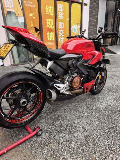 Ducati Street Fighter V2 950 cc - ფოტო 5