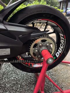 Ducati Street Fighter V2 950 cc - ფოტო 9