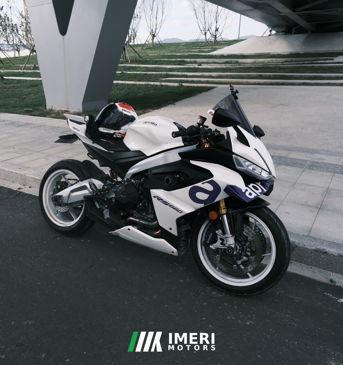 2022 Aprilia RS 660