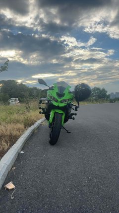 Kawasaki ZX-4R 400 cc - ფოტო 1