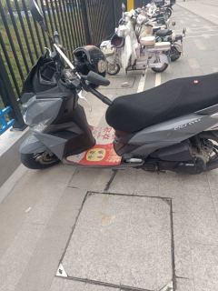 SYM Cruisym 150 - photo 2