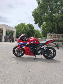 Honda CBR650R - ფოტო 2