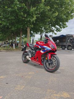 Honda CBR650R - ფოტო 3