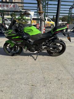 Kawasaki Ninja 400 - photo 5