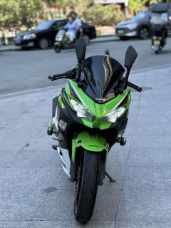 Kawasaki Ninja 400 - photo 2