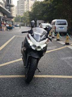 Kawasaki Ninja 400 - photo 2