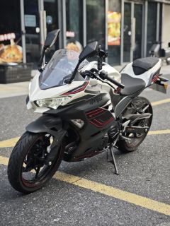 Kawasaki Ninja 400 - photo 3