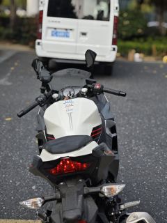Kawasaki Ninja 400 - photo 5