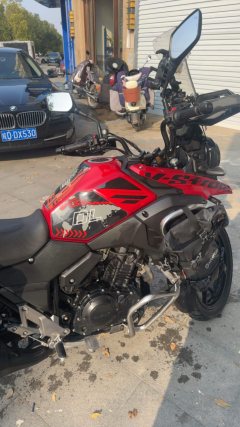 Haojue Suzuki DL250 - ფოტო 2