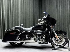 Harley-Davidson Street Glide 1923 cc - photo 2