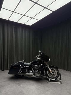 Harley-Davidson Street Glide 1923 cc - photo 9