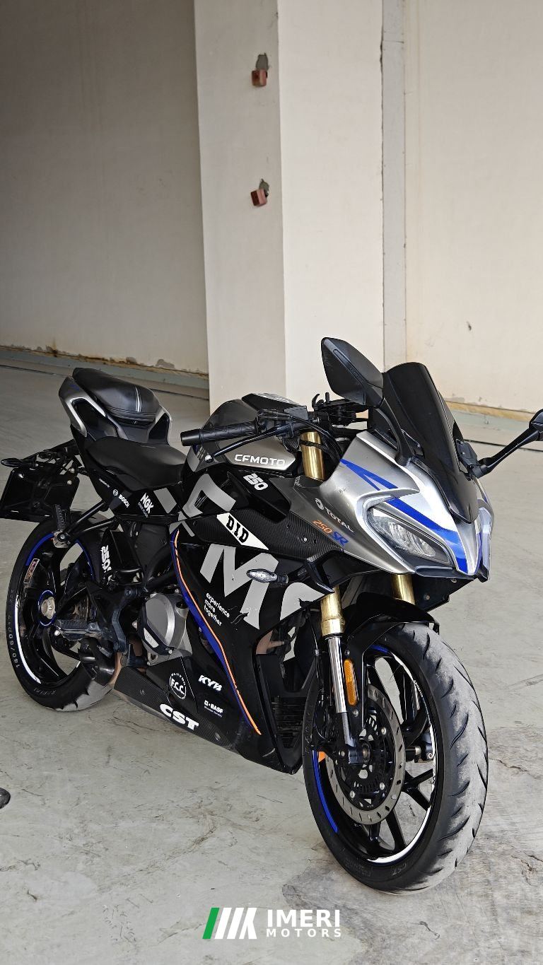 2022 CFMOTO 250SR