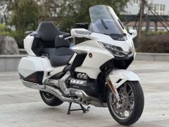 Honda Gold Wing GL1800 - ფოტო 1
