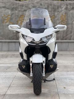 Honda Gold Wing GL1800 - ფოტო 4