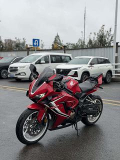 Honda CBR650R - photo 1