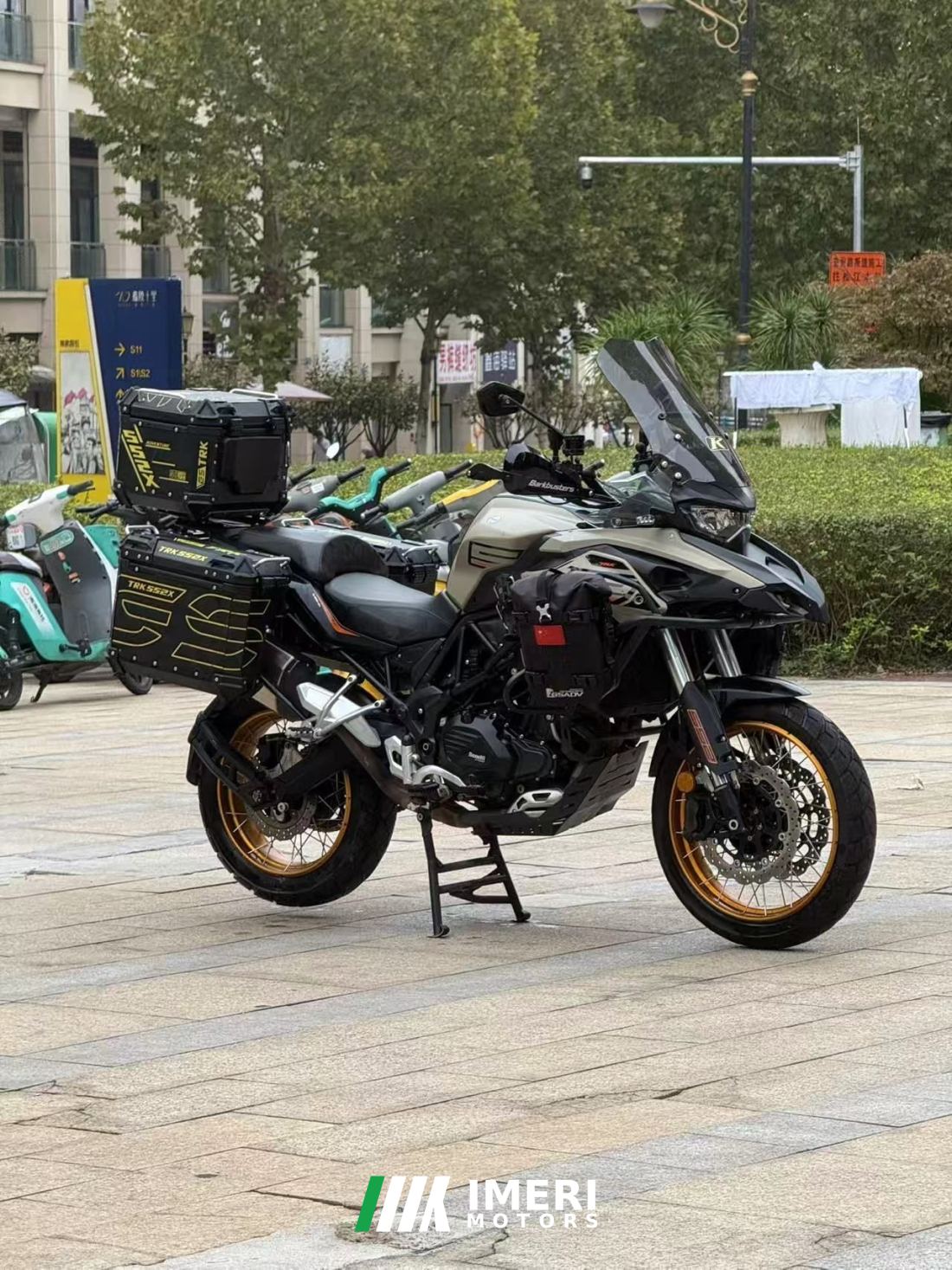 Benelli TRK552 550 cc - мотоцикл из Китая