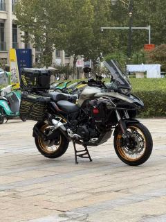 Benelli TRK552 550 cc - фото 1