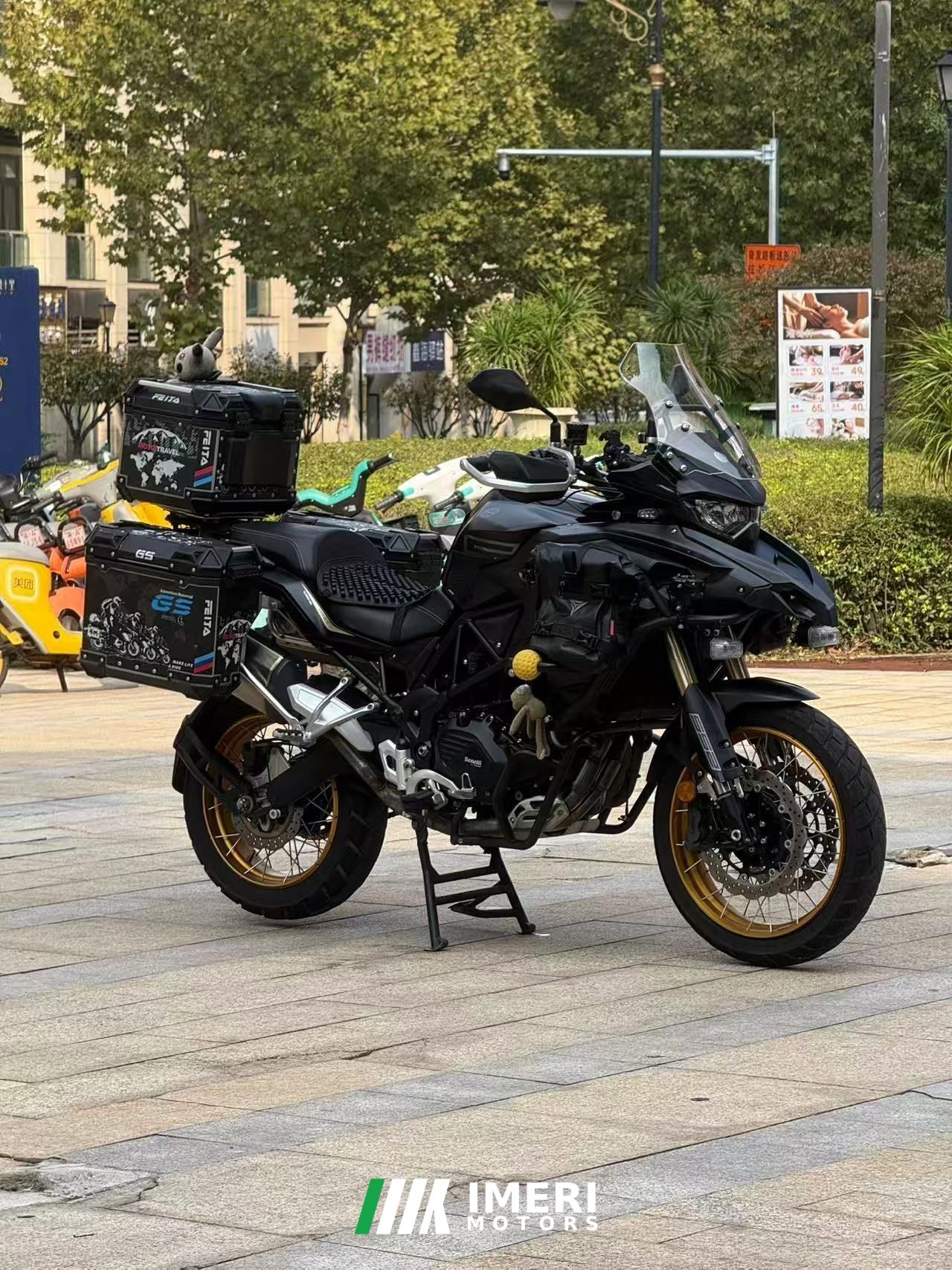 2025 Benelli TRK552 550 cc