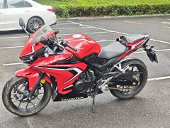 Honda CBR400R - photo 1