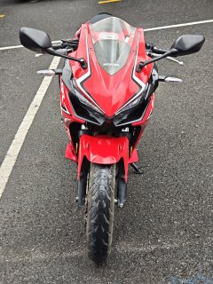 Honda CBR400R - photo 2