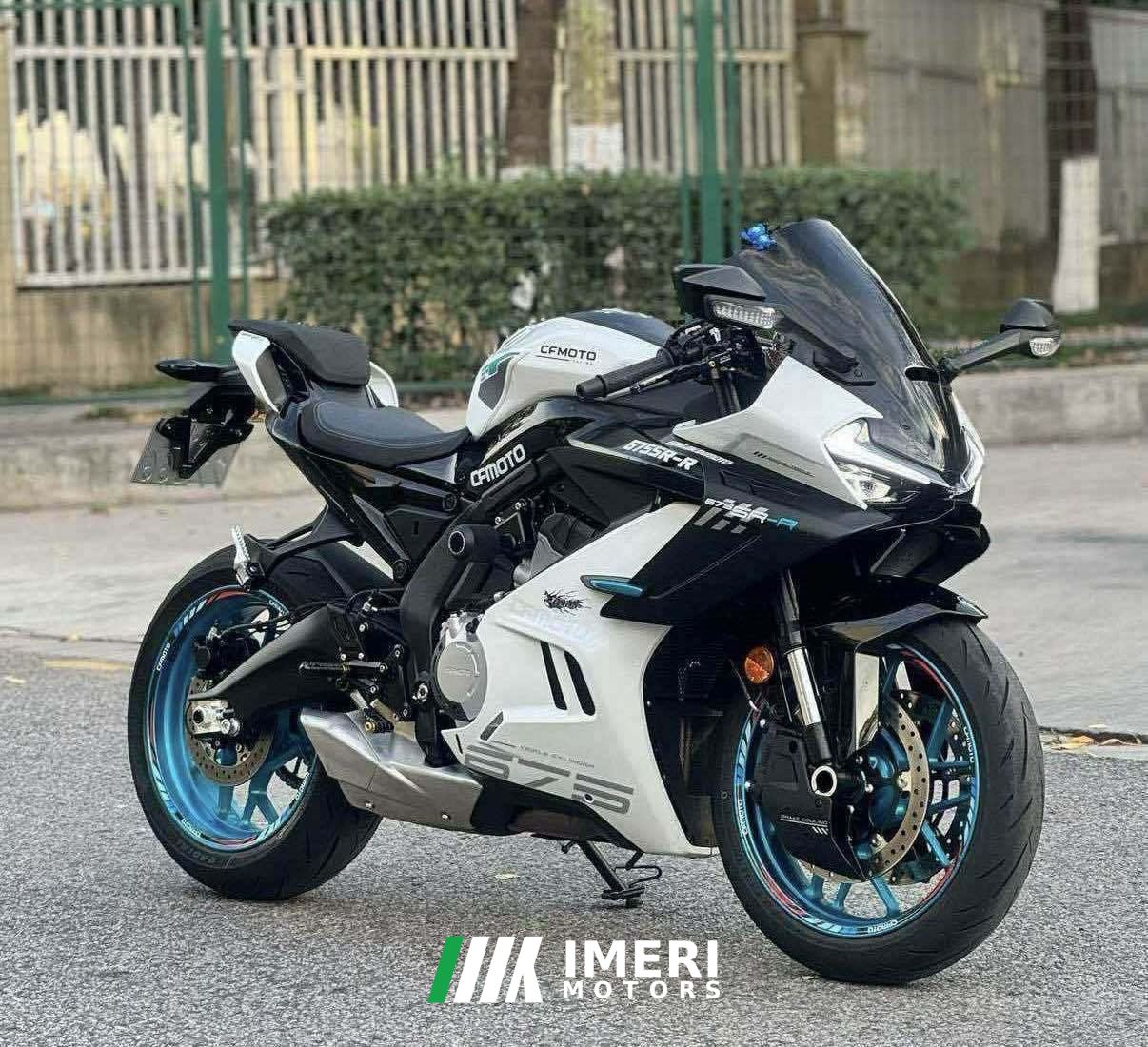 2025 CFMOTO 675SR-R