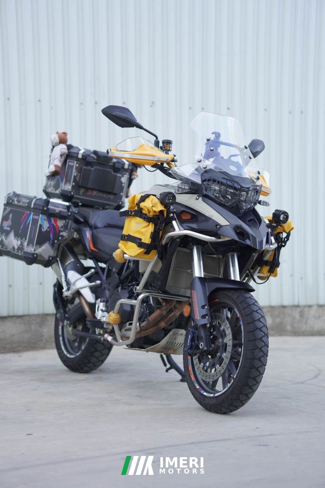 Benelli TRK552 550 cc - მოტოციკლი ჩინეთიდან