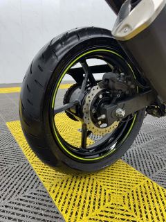 Kawasaki Ninja 400 - photo 11
