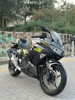 Kawasaki Ninja 400 - ფოტო 1