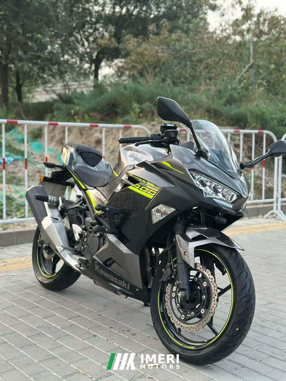 2021 Kawasaki Ninja 400