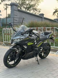 Kawasaki Ninja 400 - ფოტო 3