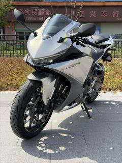 Honda CBR500R Four - ფოტო 4