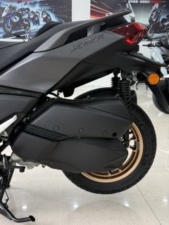 Yamaha XMAX 300 cc - ფოტო 8