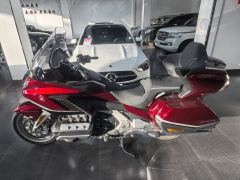 Honda Gold Wing GL1800 - ფოტო 1