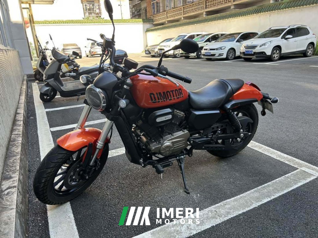 QJMOTOR 300 - მოტოციკლი ჩინეთიდან