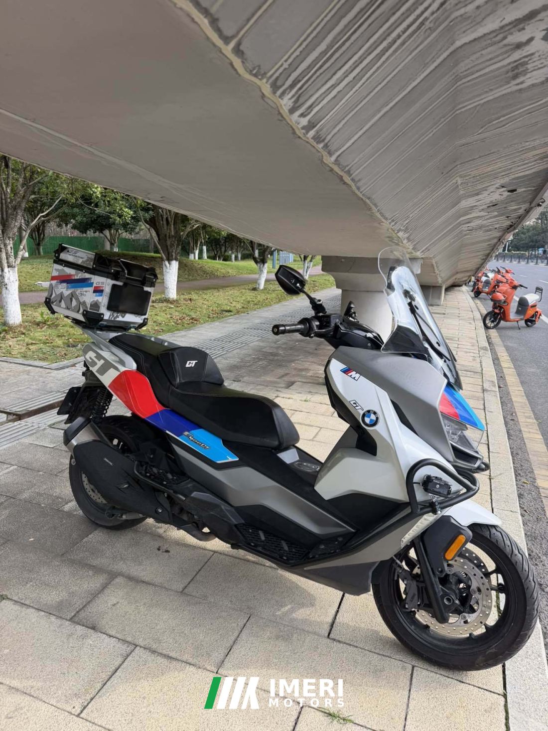 BMW C 400 350 cc - мотоцикл из Китая
