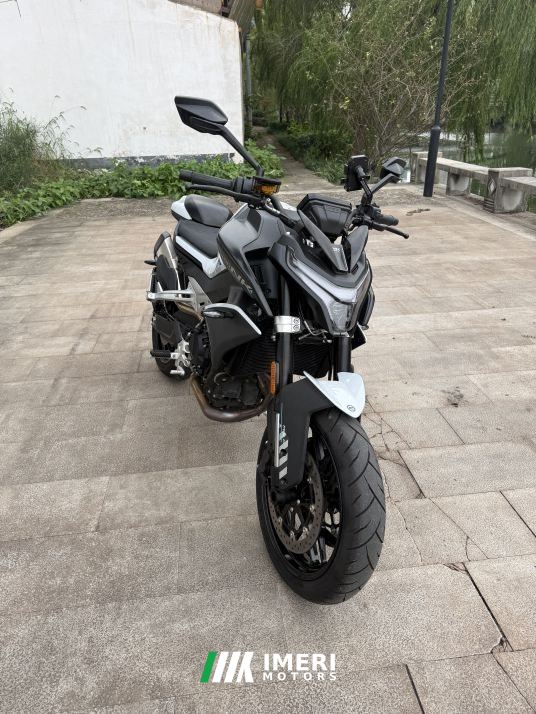 CFMOTO 800NK - мотоцикл из Китая