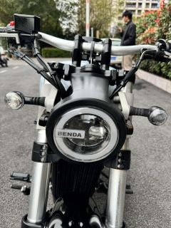 Benda Challenger 300 - photo 3