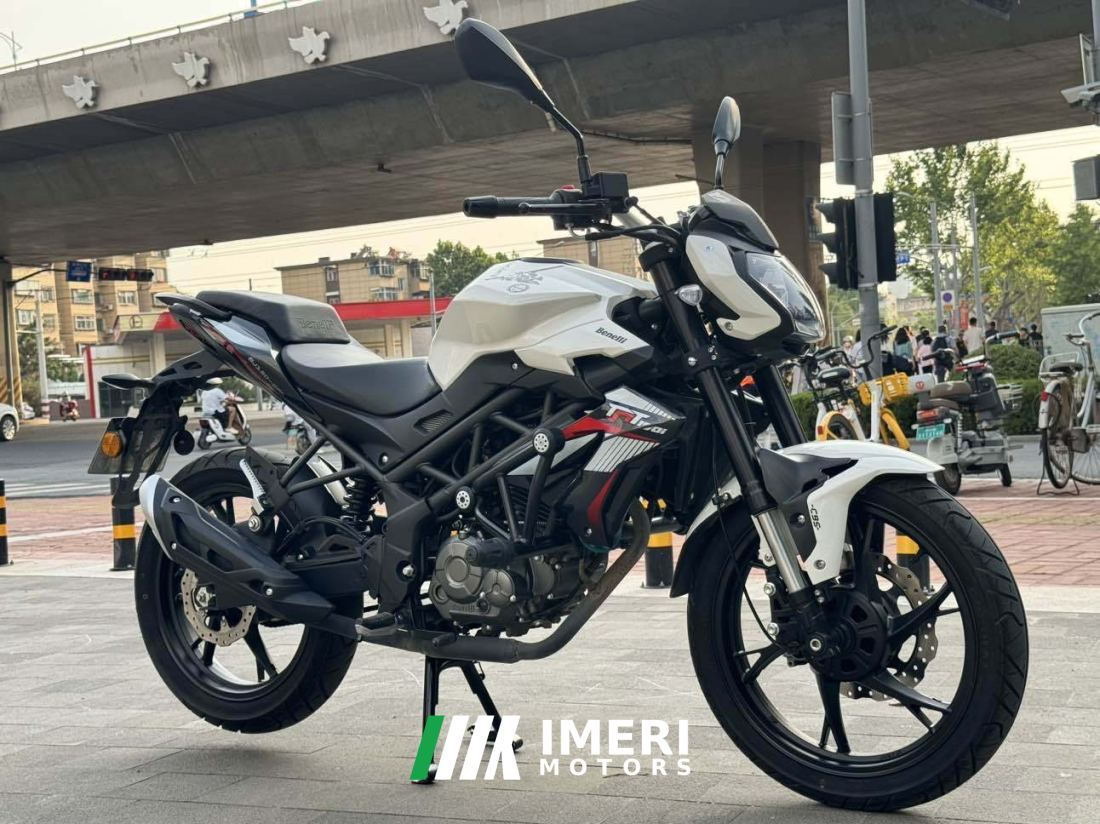 Benelli TNT150i - motorcycle from China