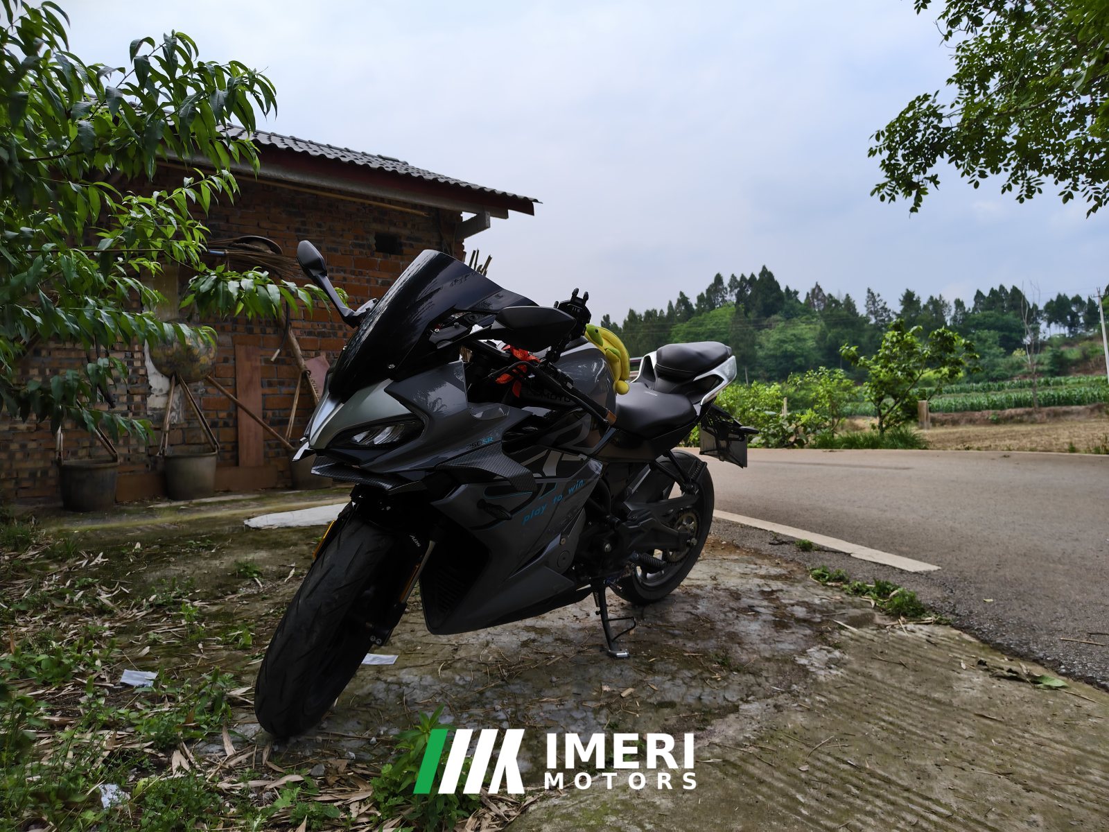 2022 CFMOTO 250SR