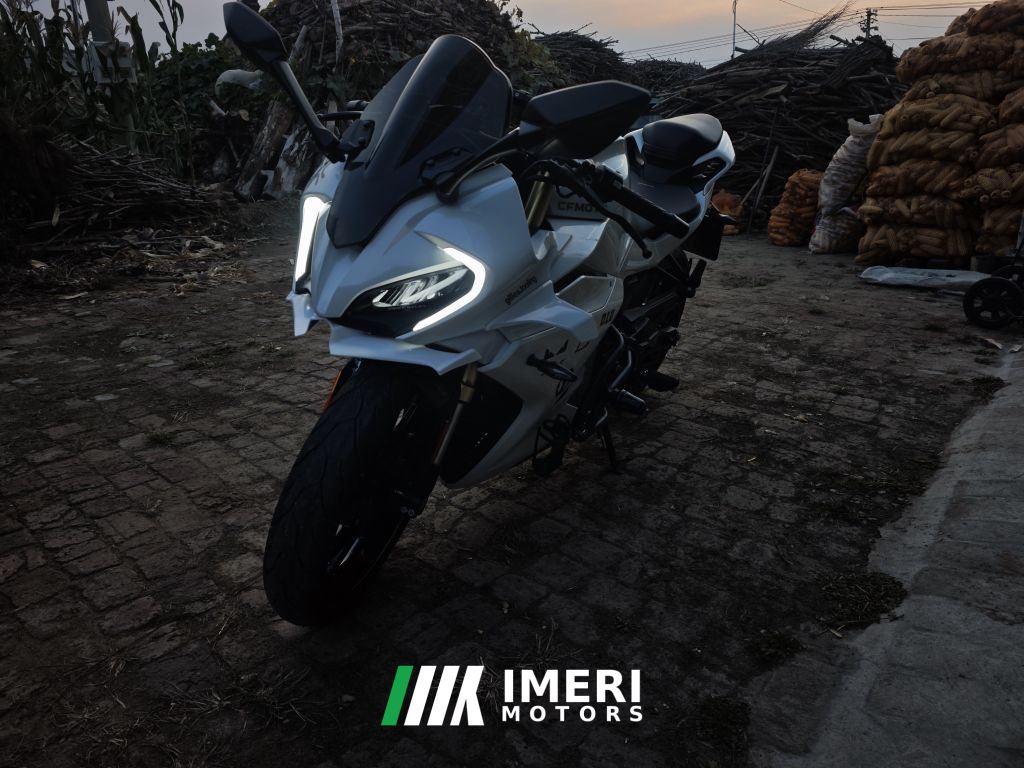 2023 CFMOTO 250SR