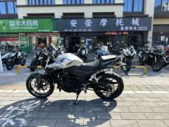 Honda CB400F - photo 6